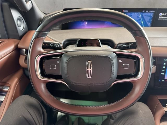 Used 2025 Lincoln Navigator L Reserve AWD/4WD image 29