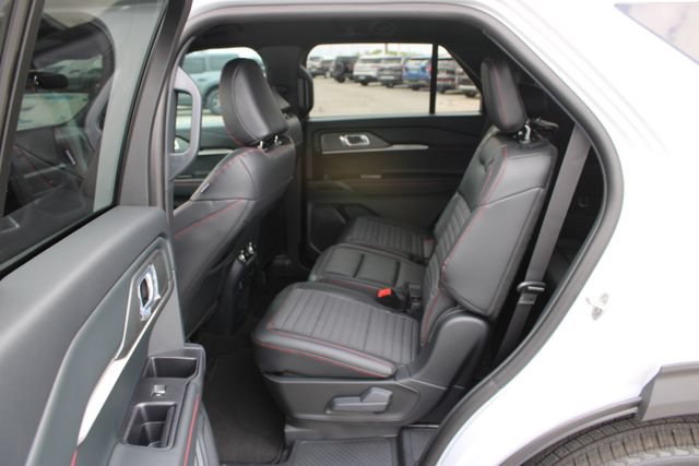 New 2026 Ford Explorer ST-Line RWD image 9