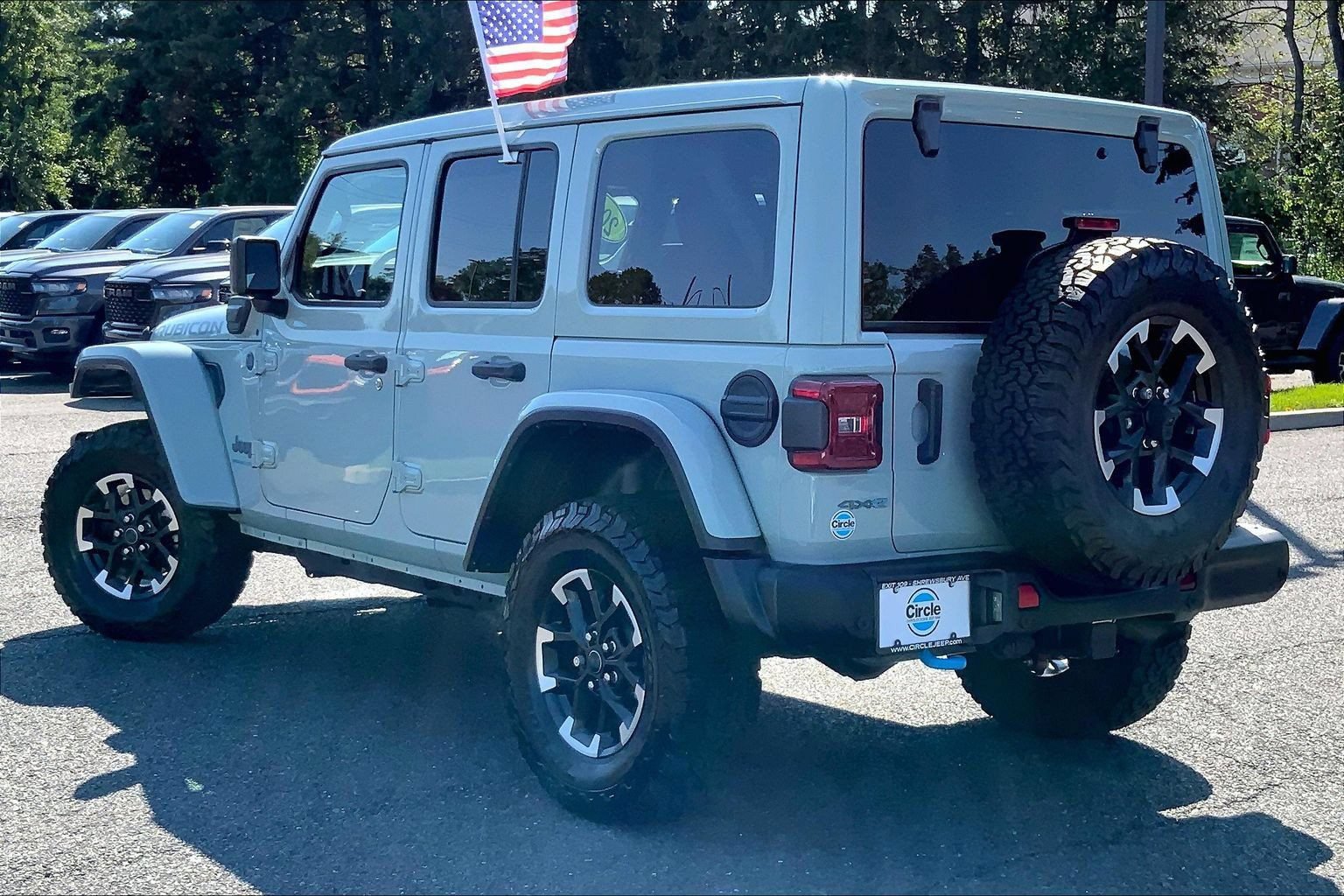 Certified 2024 Jeep Wrangler Unlimited Rubicon 4xe AWD/4WD image 11