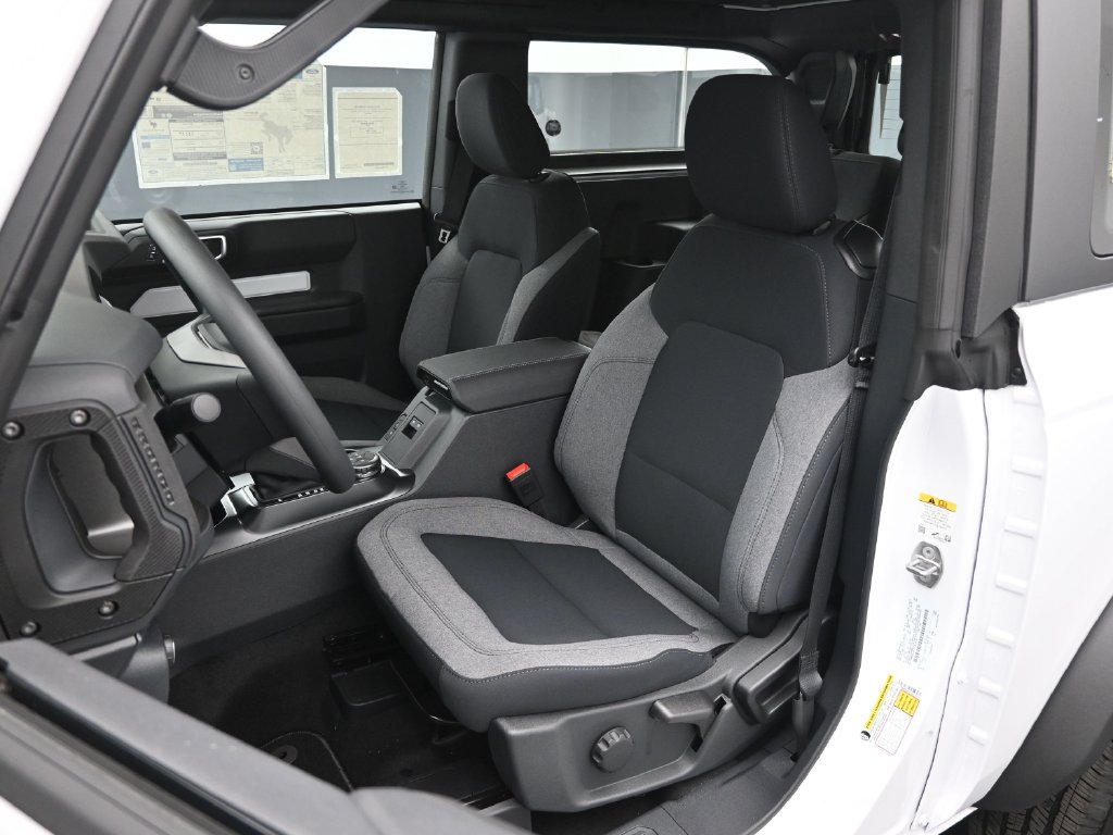 New 2026 Ford Bronco 2-Door AWD/4WD image 8
