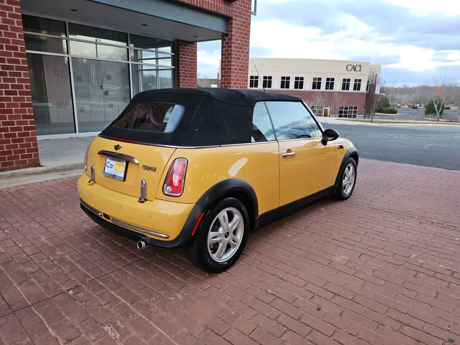 Used 2008 MINI Cooper Convertible image 6