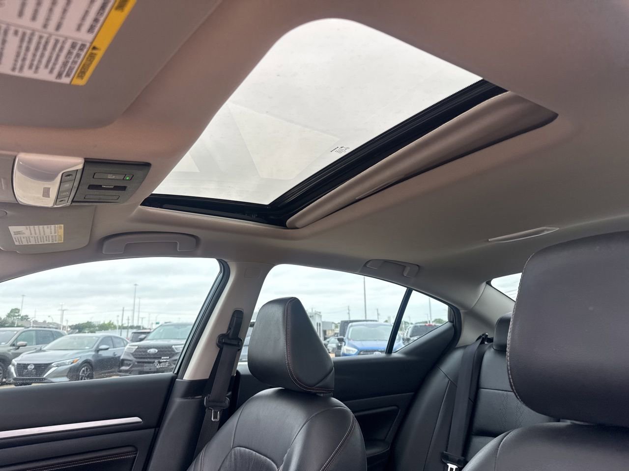 Certified 2023 Nissan Altima 2.5 SR w/ SR Premium Package FWD image 36