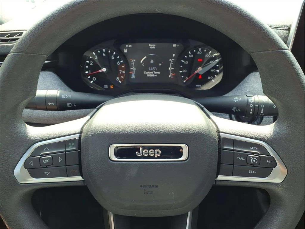 Used 2025 Jeep Compass Sport image 14
