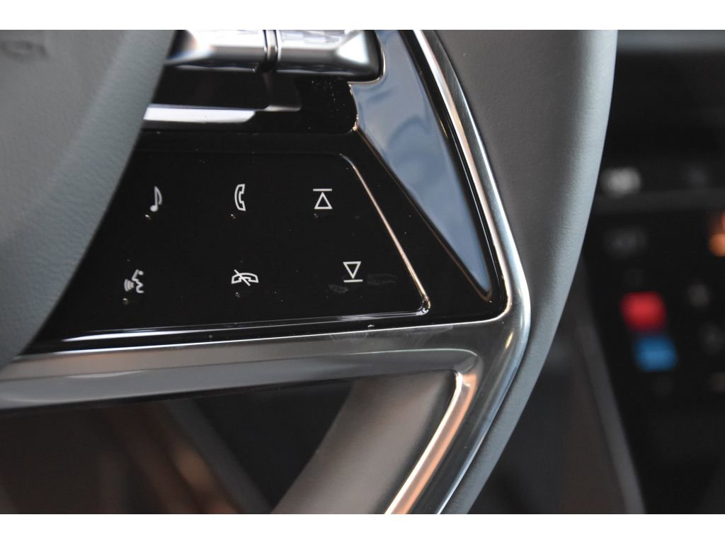 New 2026 Cadillac Vistiq Sport image 32