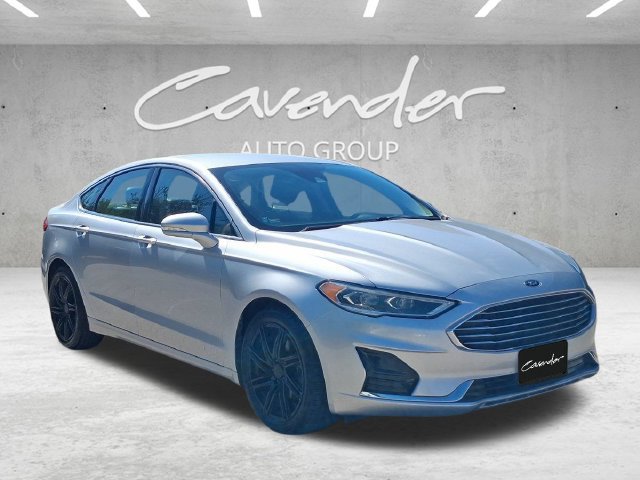 Used 2019 Ford Fusion SEL FWD image 2
