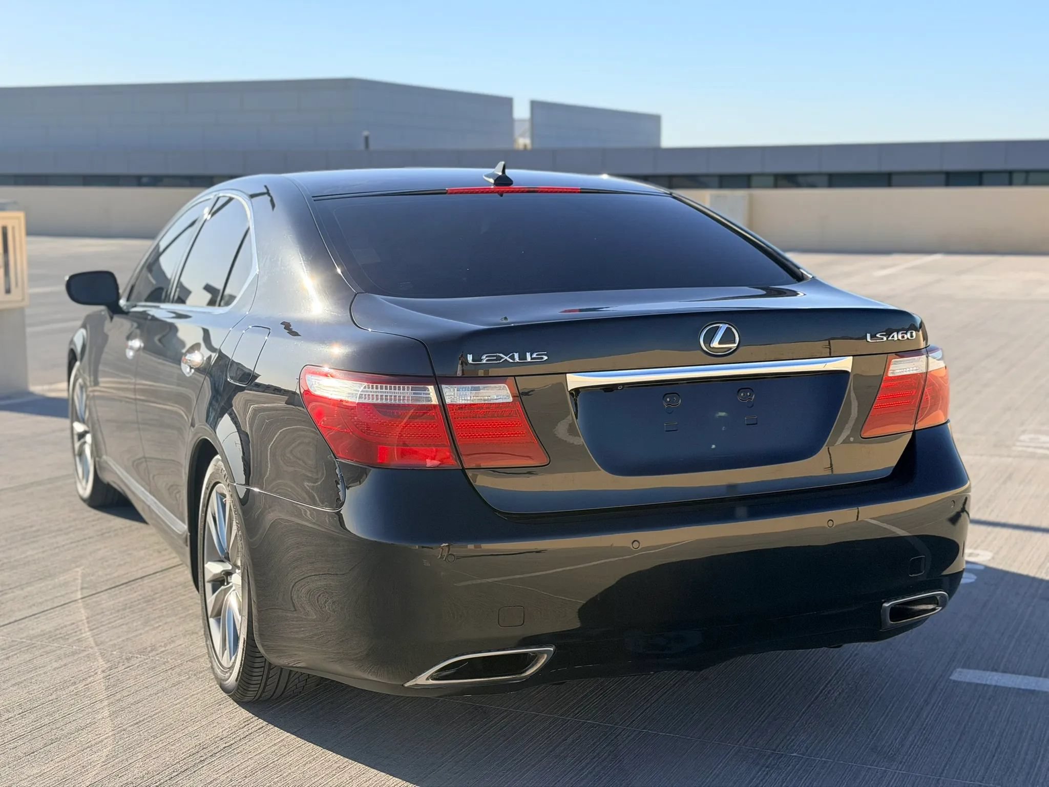 Used 2007 Lexus LS 460 RWD image 4