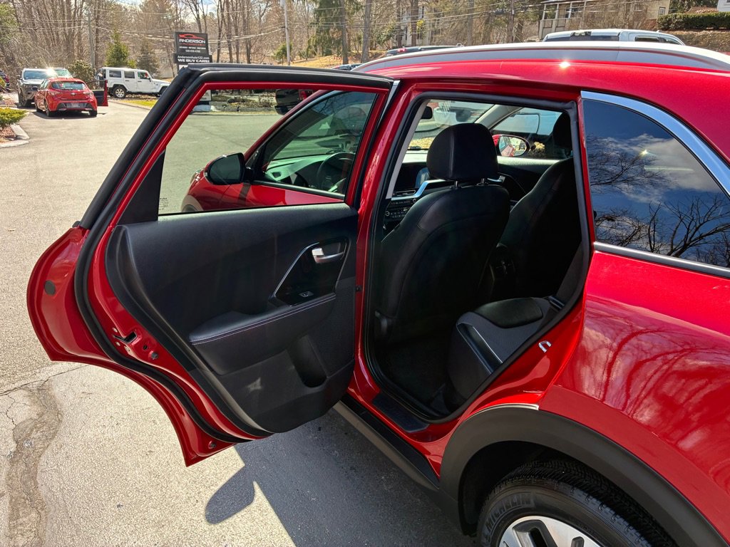 Used 2022 Kia Niro EX w/ Cold Weather Package image 10