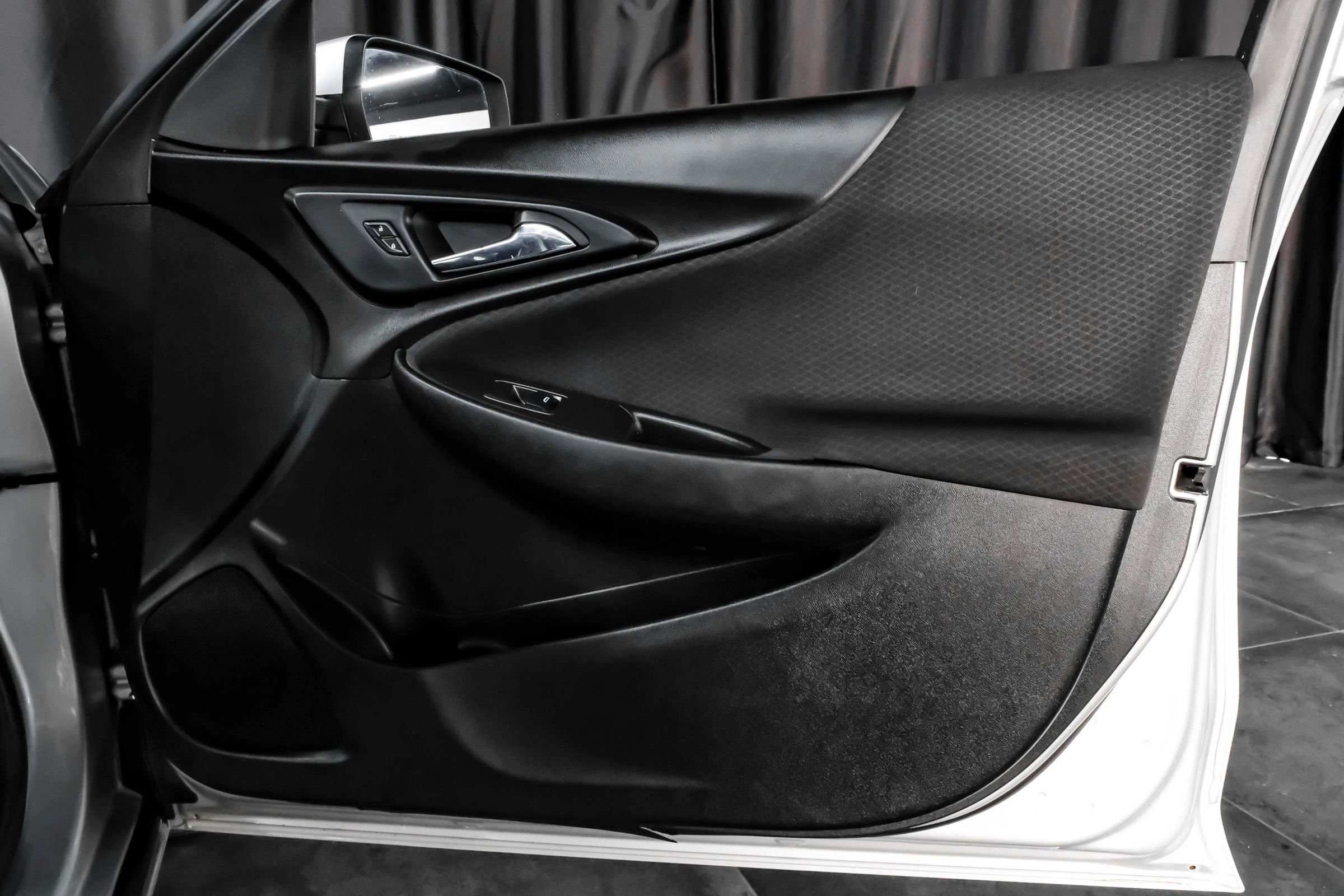 Used 2021 Chevrolet Malibu RS image 44