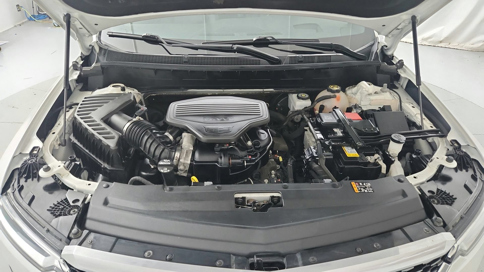 Certified 2020 Cadillac XT6 Premium Luxury AWD/4WD image 30