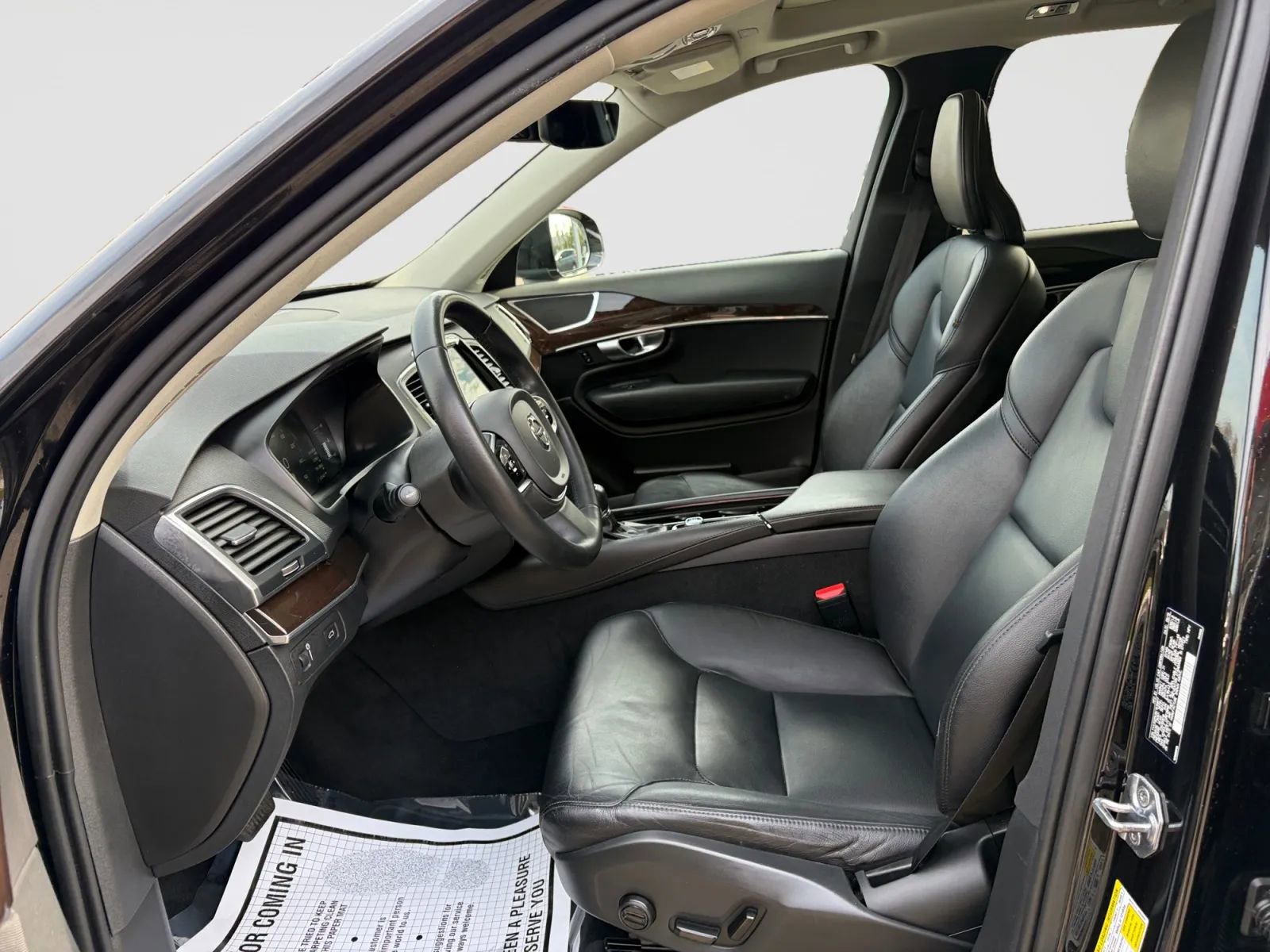 Used 2019 Volvo XC90 T5 Momentum AWD/4WD image 12