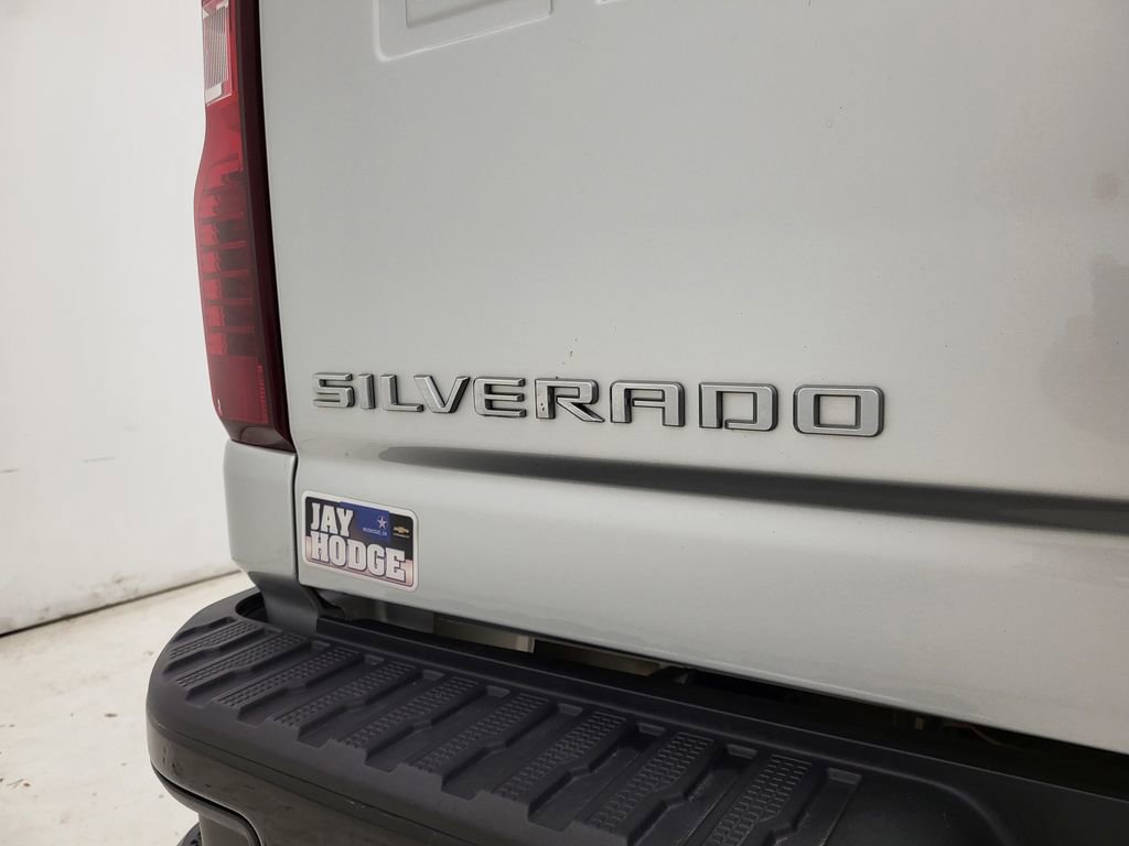 Used 2022 Chevrolet Silverado 2500 Custom image 18