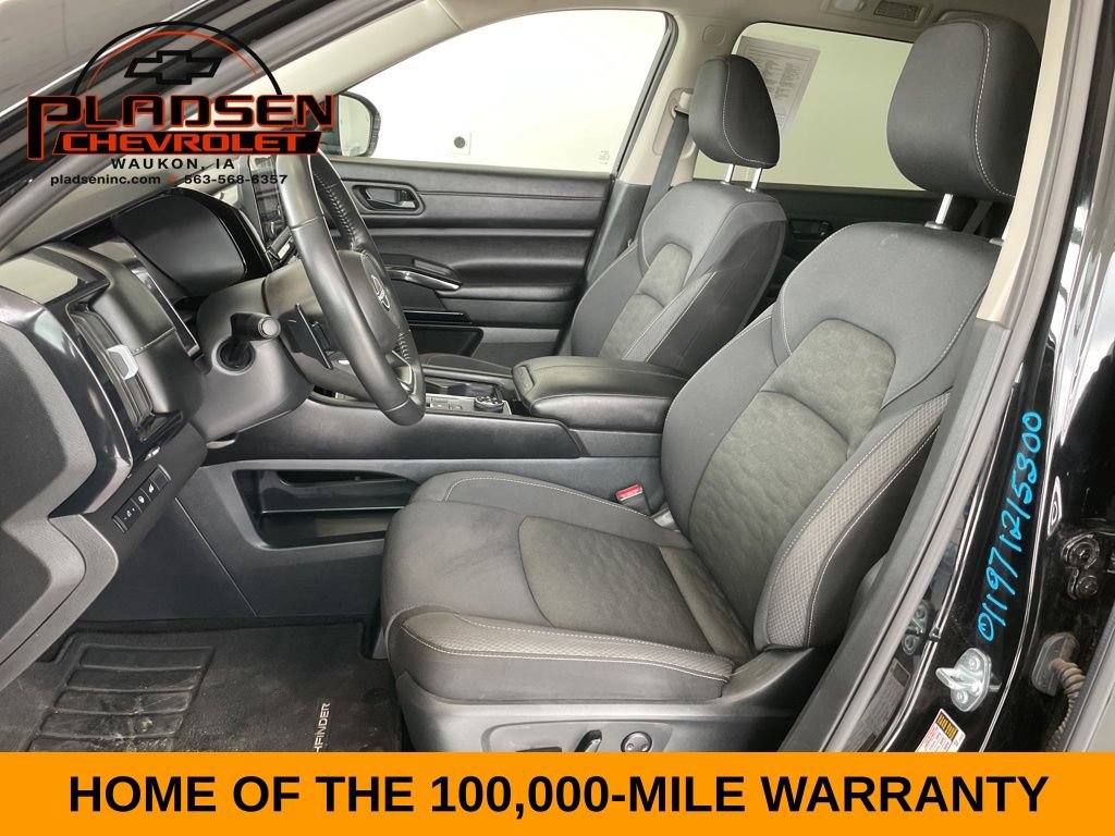 Used 2025 Nissan Pathfinder SV AWD/4WD image 8