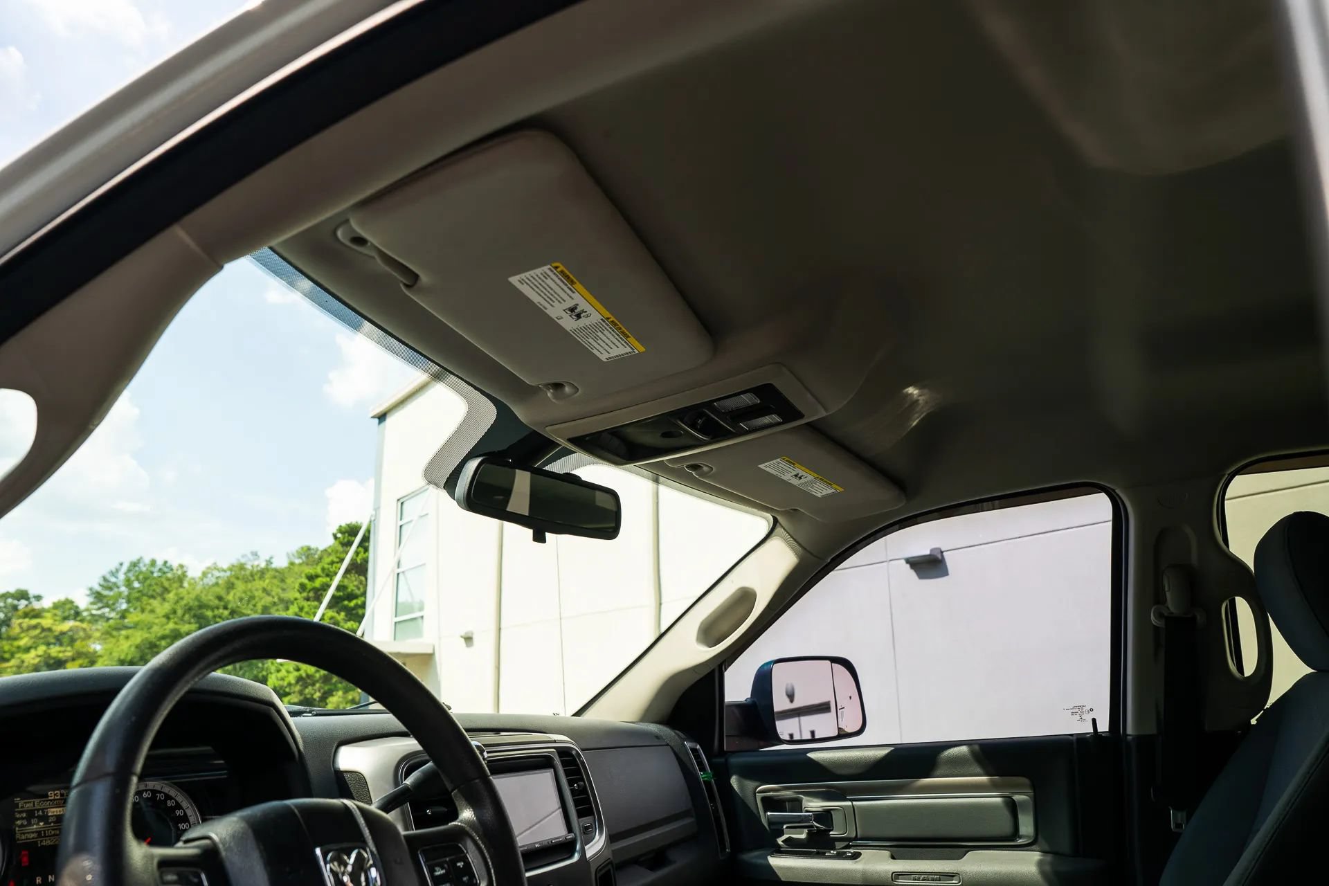 Used 2015 RAM 3500 SLT AWD/4WD image 21