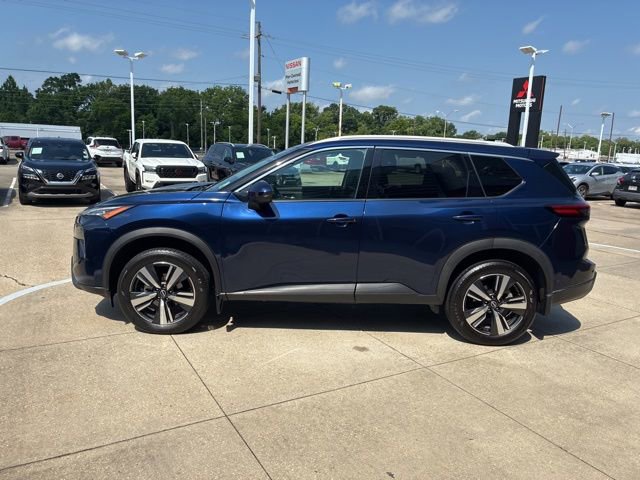 Used 2024 Nissan Rogue SL w/ SL Premium Package FWD image 4