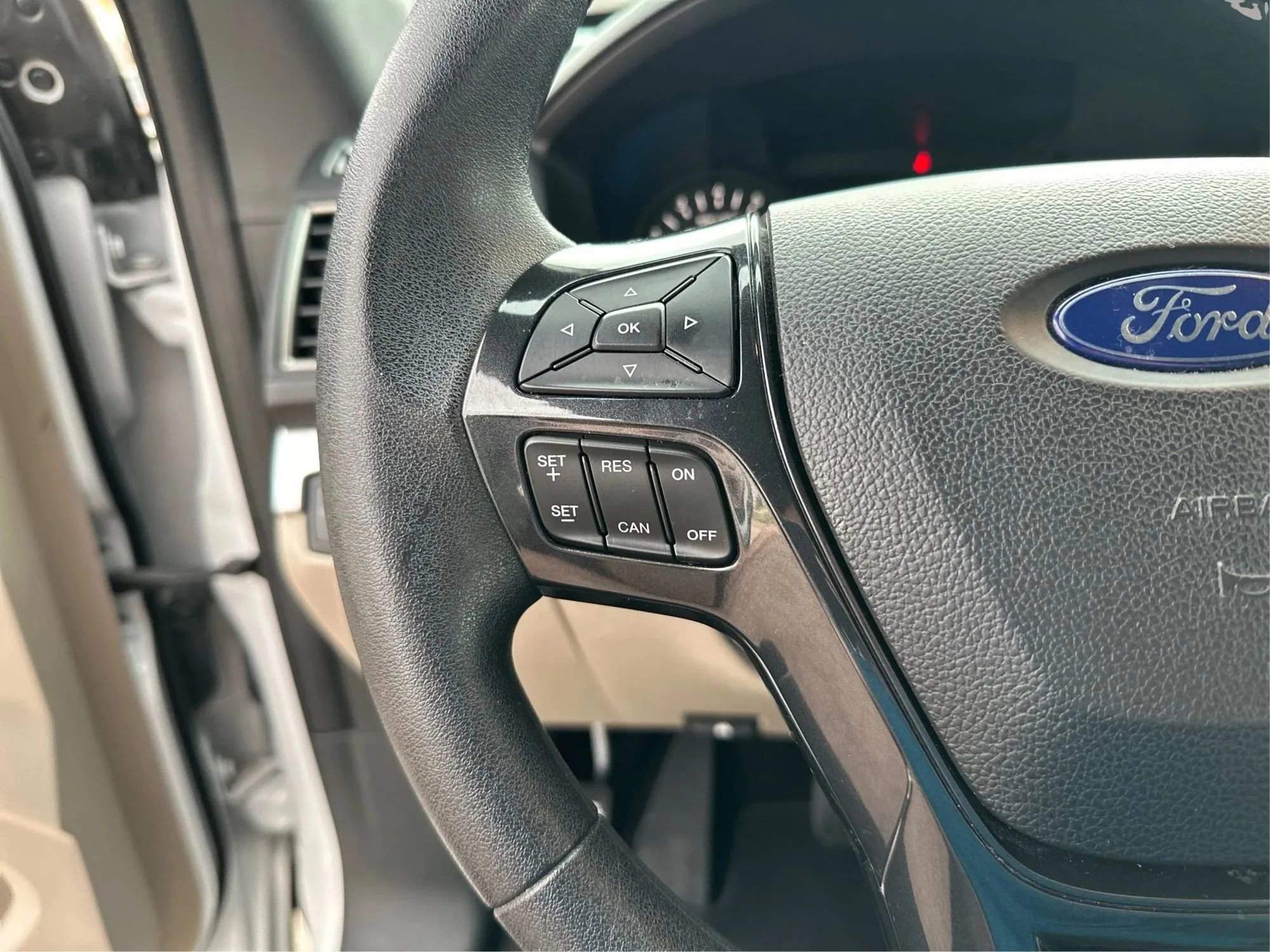 Used 2019 Ford Explorer FWD image 29
