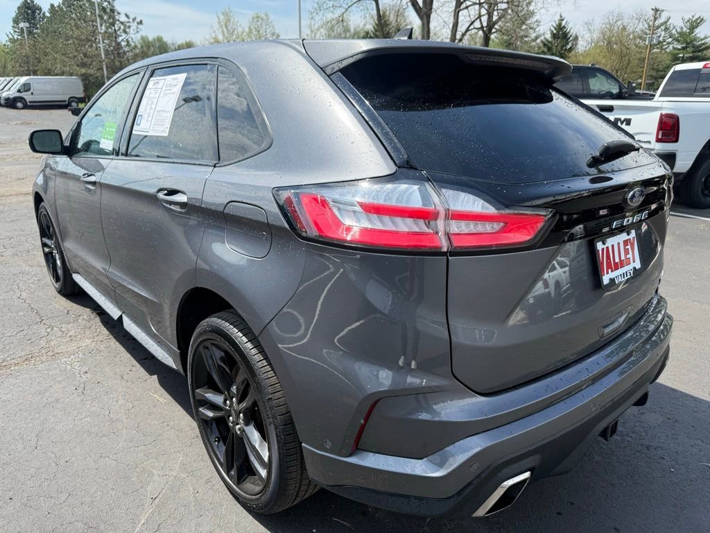 Used 2022 Ford Edge ST w/ Equipment Group 401A image 5