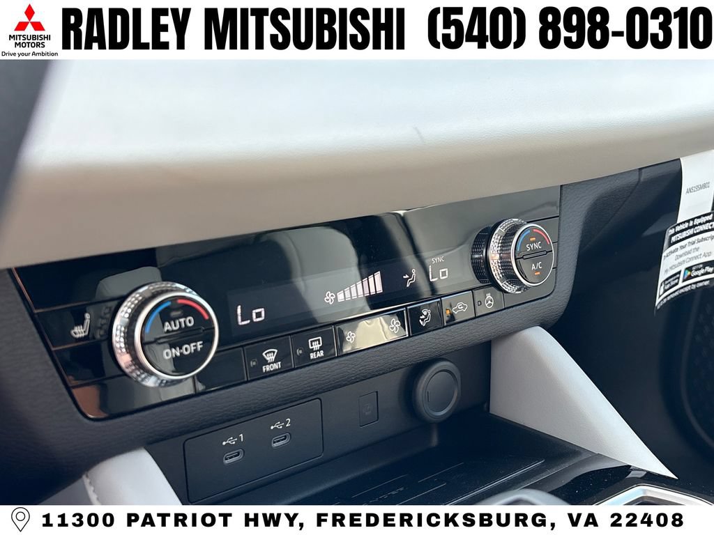 New 2026 Mitsubishi Outlander SE FWD image 10
