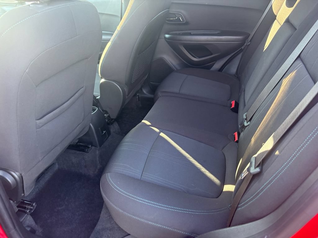 Used 2016 Chevrolet Trax LT w/ LPO, Cargo Package FWD image 24