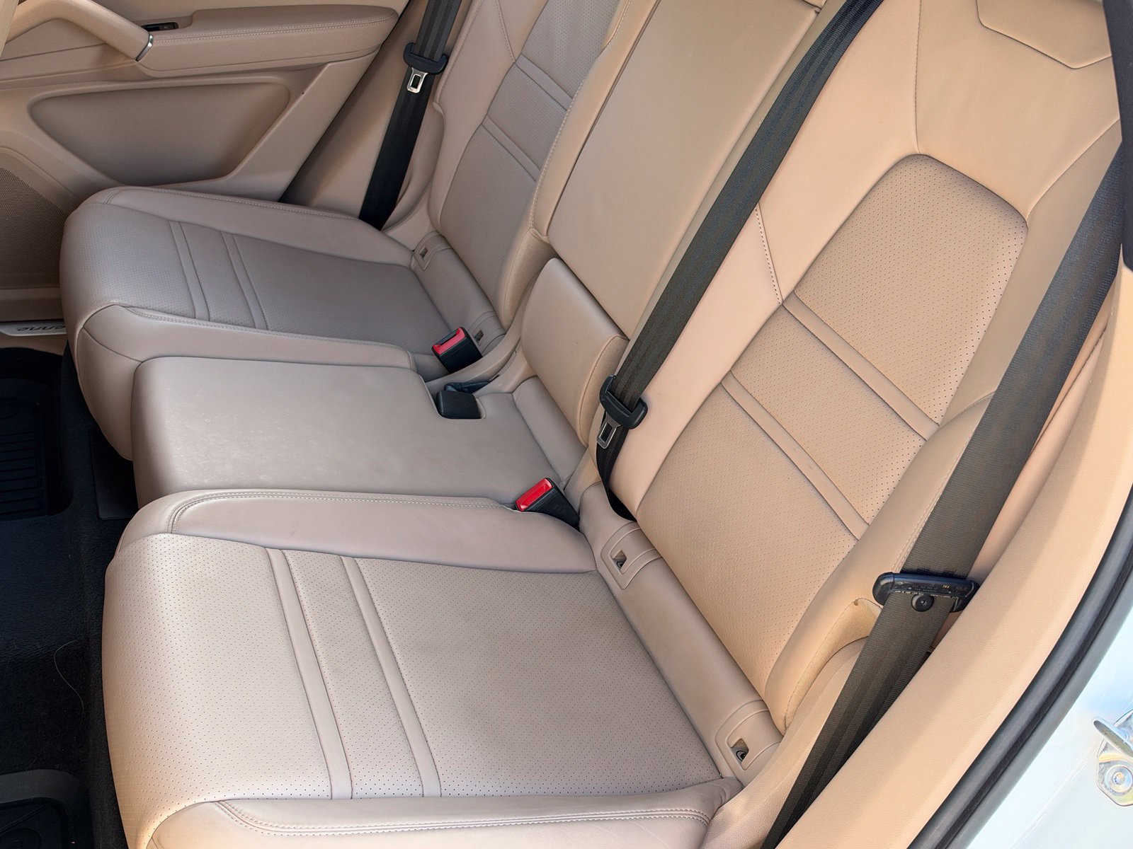 Certified 2021 Porsche Cayenne S AWD/4WD image 18