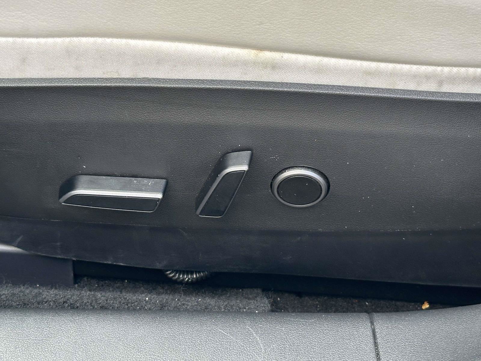 Used 2023 Tesla Model 3 Standard Range RWD image 16