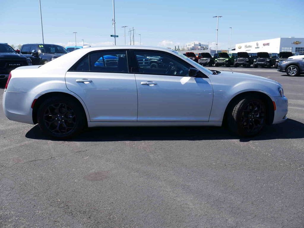 Certified 2022 Chrysler 300 Touring w/ Sport Appearance Package AWD/4WD image 19