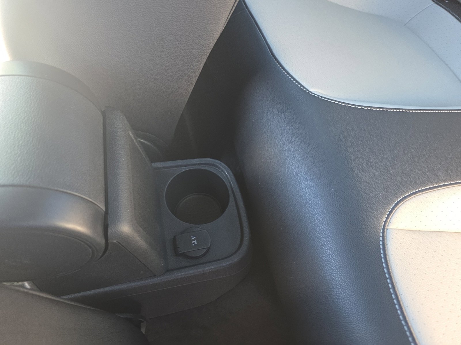 Used 2019 Volkswagen Beetle 2.0T S image 32