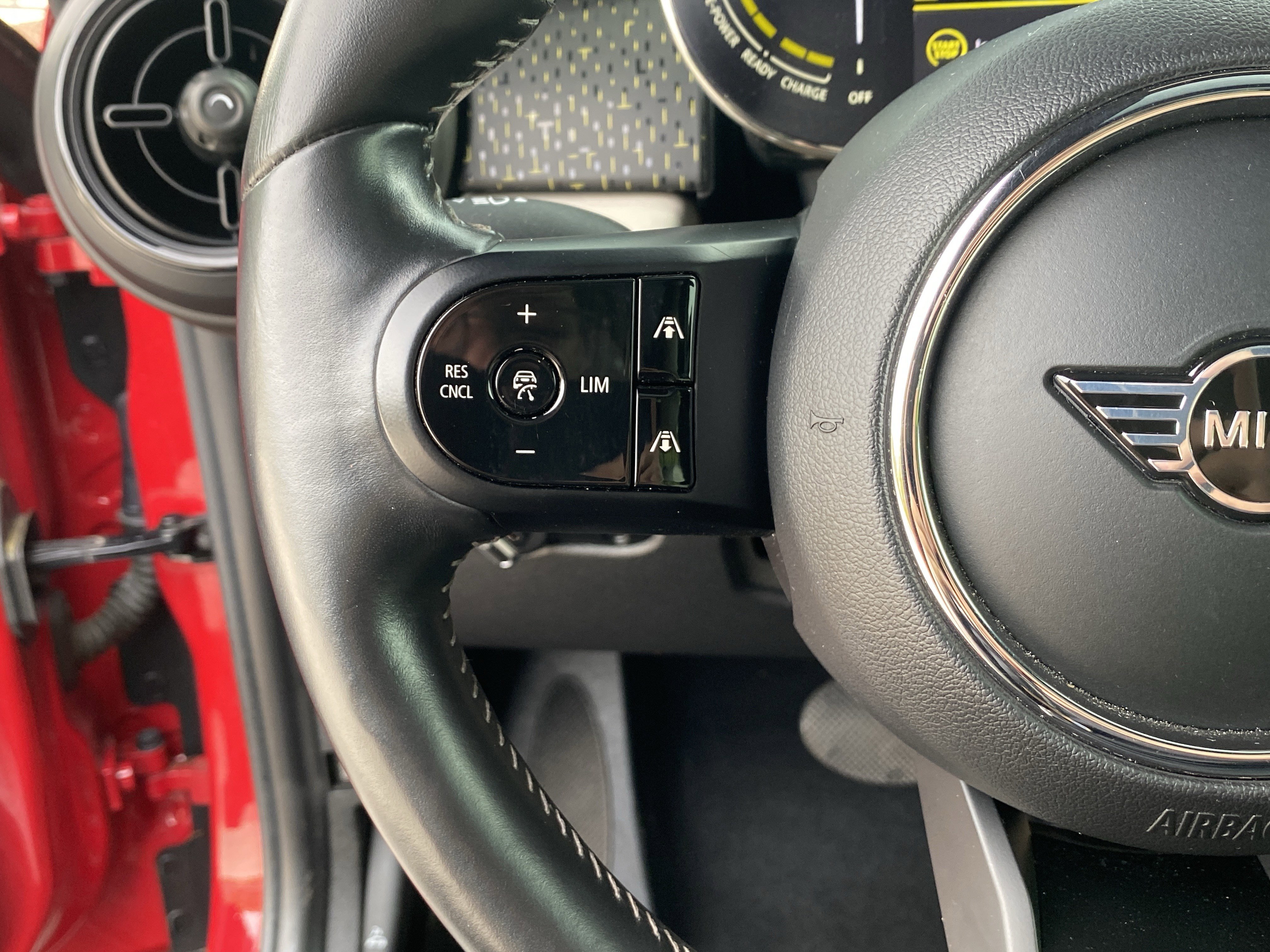 Used 2022 MINI Cooper SE image 29