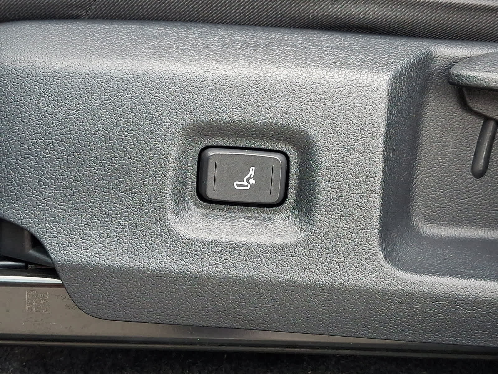 Used 2024 Toyota Tacoma TRD Off-Road AWD/4WD image 16