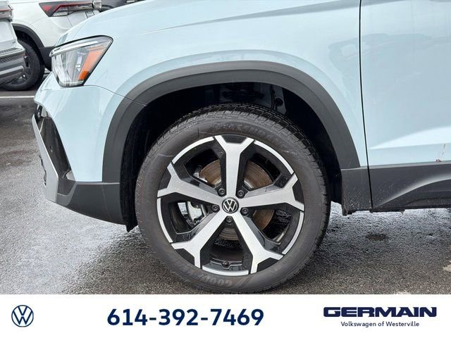 New 2026 Volkswagen Taos SEL image 13