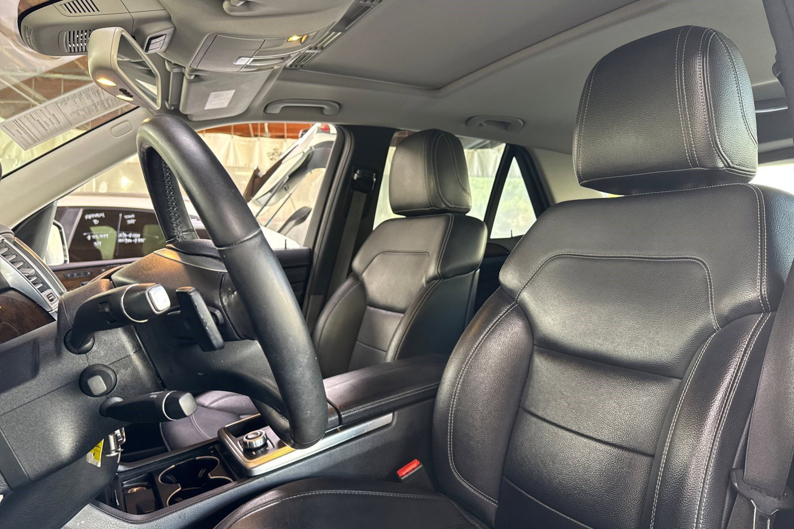 Used 2012 Mercedes-Benz ML 350 BlueTEC 4MATIC image 5