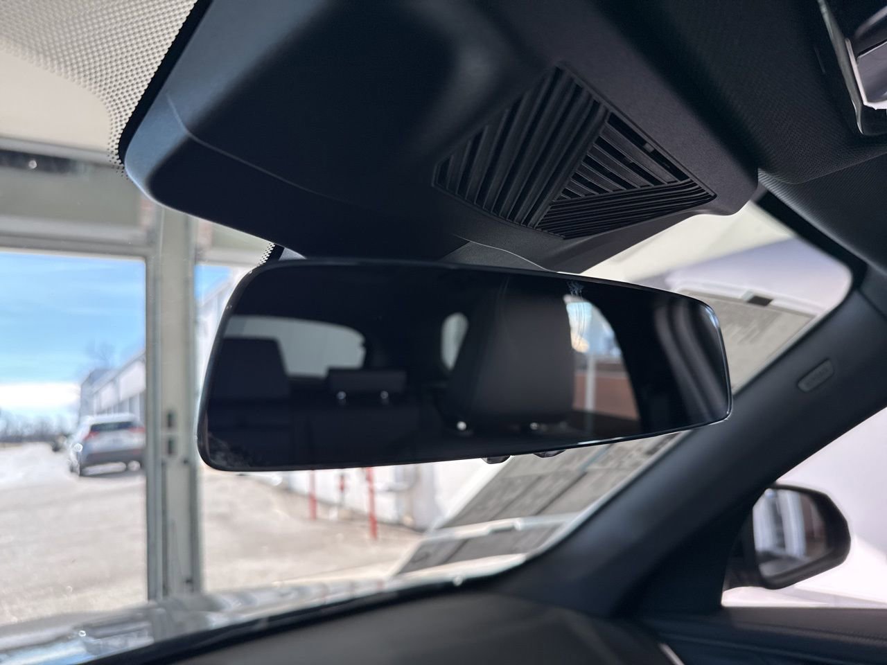 New 2026 BMW X1 xDrive28i w/ Convenience Package image 34