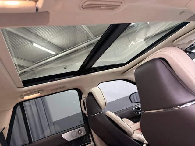 Used 2024 Lincoln Navigator Black Label AWD/4WD image 21