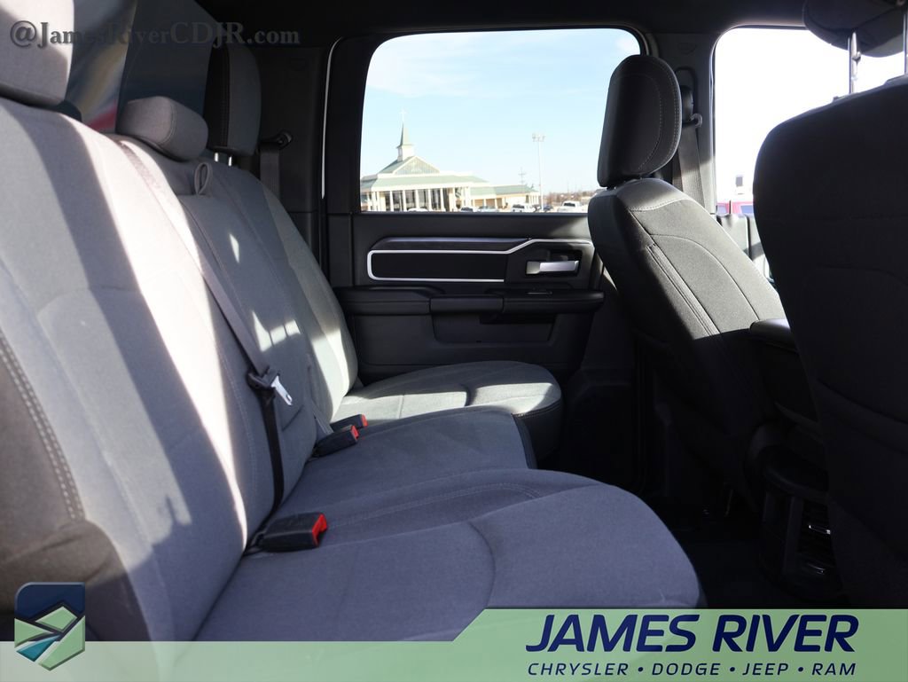 Used 2024 RAM 3500 Big Horn AWD/4WD image 12
