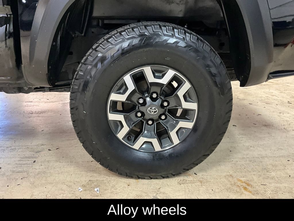 Used 2016 Toyota Tacoma TRD Off-Road image 16