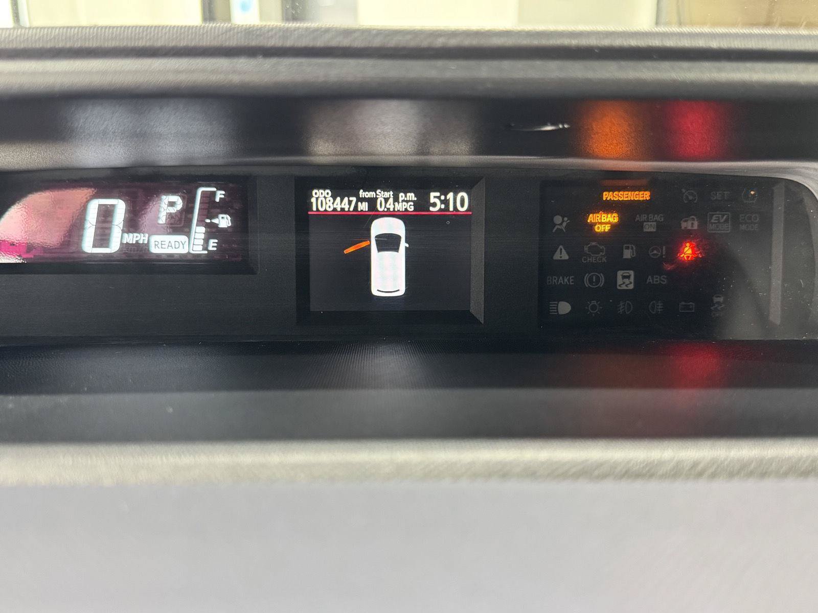 Used 2015 Toyota Prius C Three FWD image 3