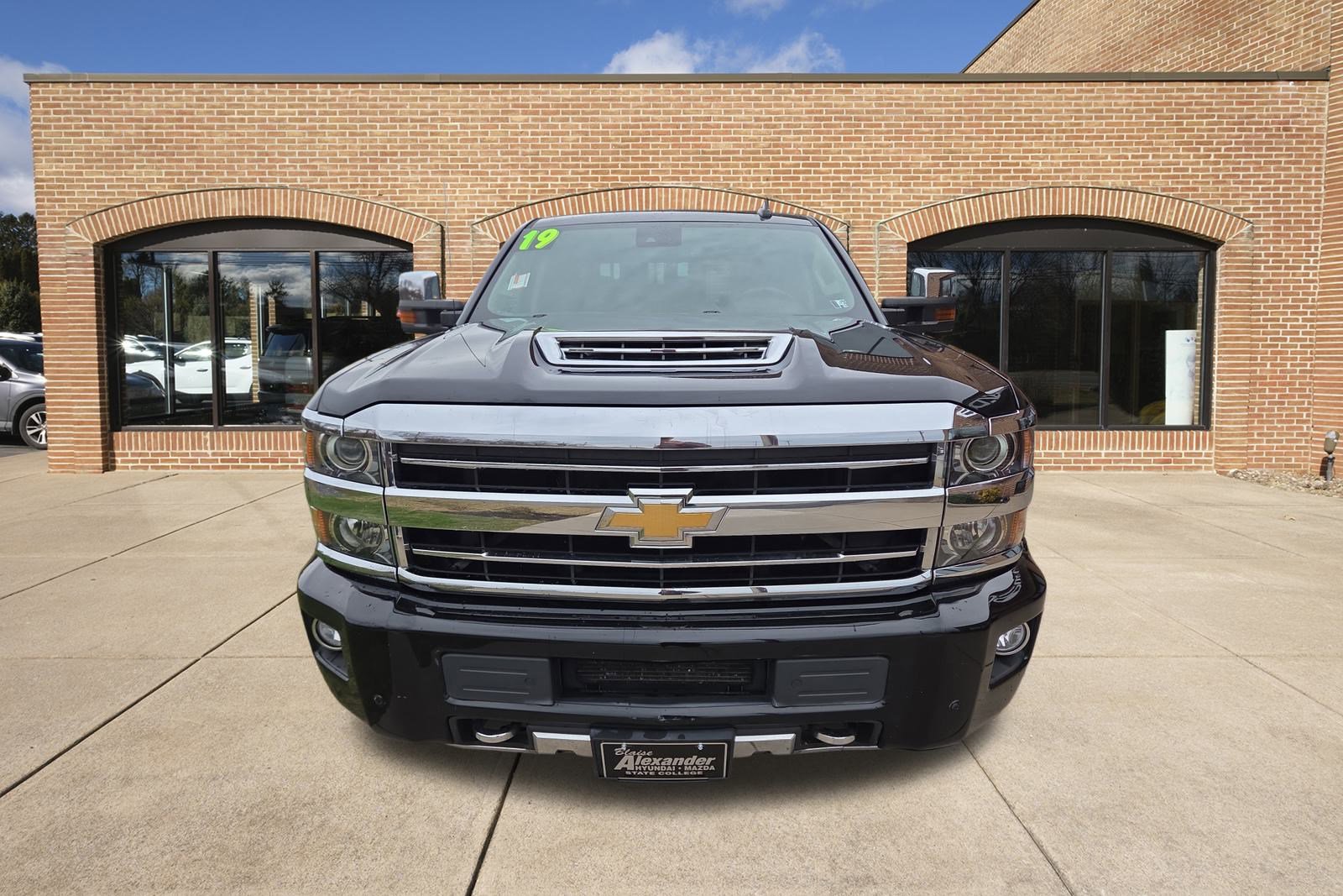Used 2019 Chevrolet Silverado 3500 High Country w/ Duramax Plus Package image 9