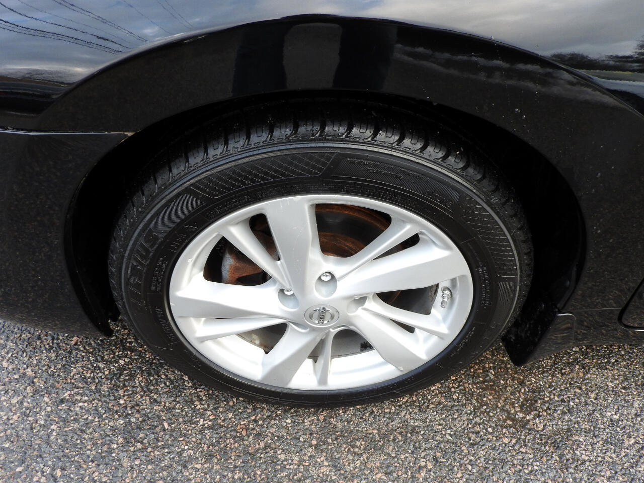 Used 2015 Nissan Altima 2.5 SV w/ Convenience Package image 16