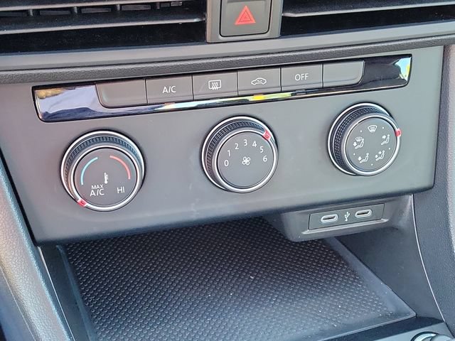 Certified 2023 Volkswagen Jetta Sport FWD image 23