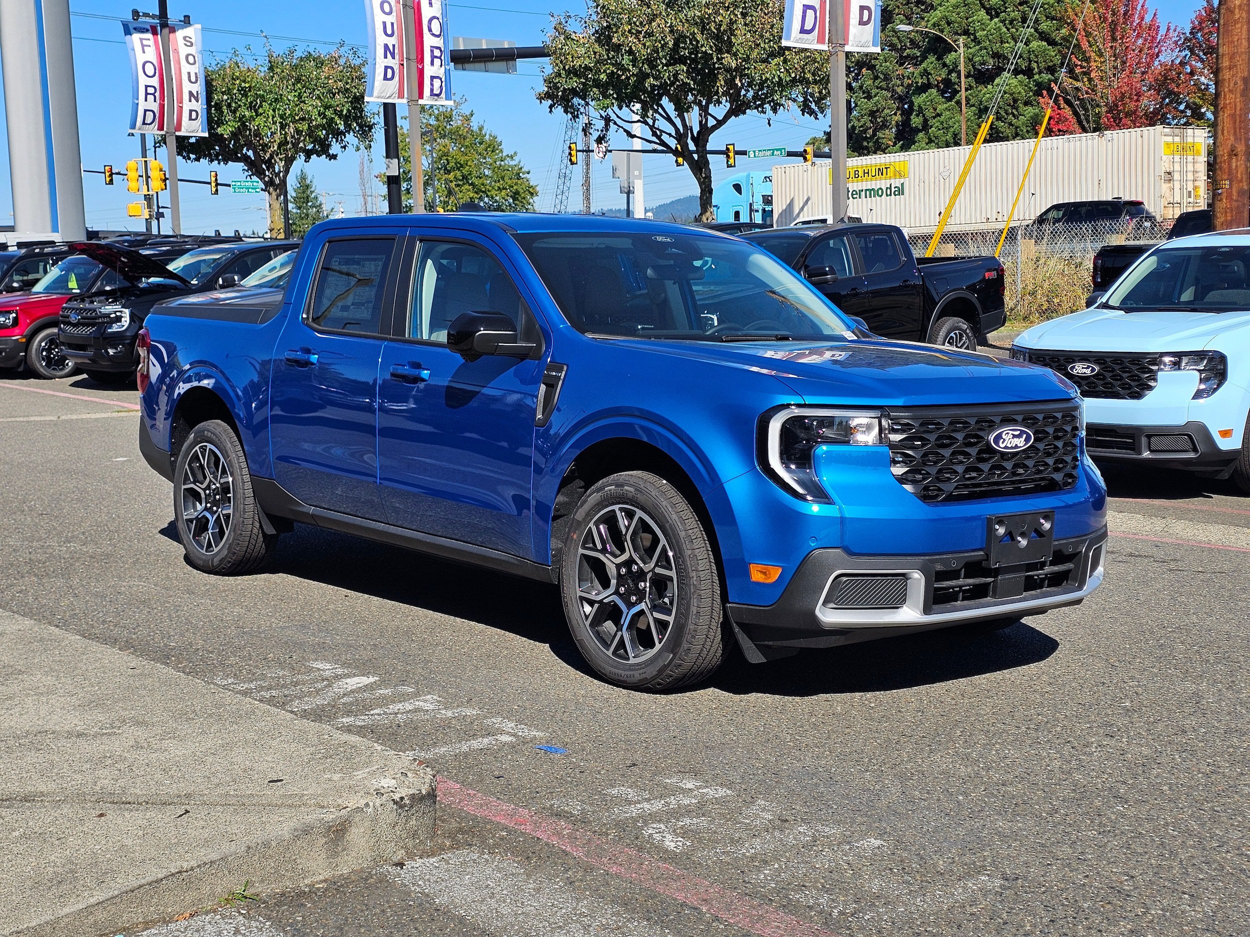 New 2026 Ford Maverick Lariat AWD/4WD image 3