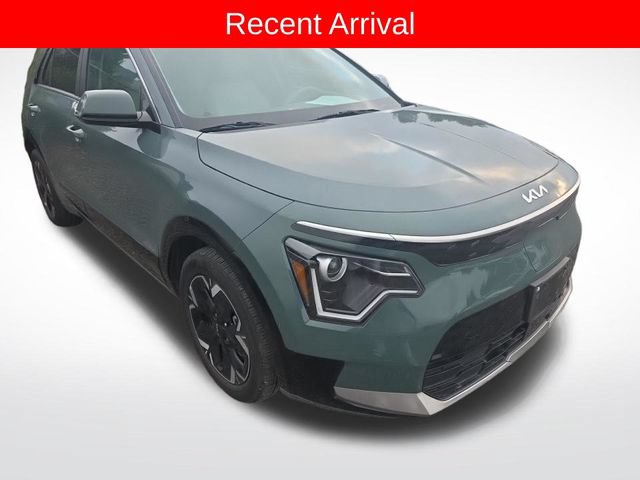 Used 2023 Kia Niro Wind w/ Wind Preserve Package FWD image 1