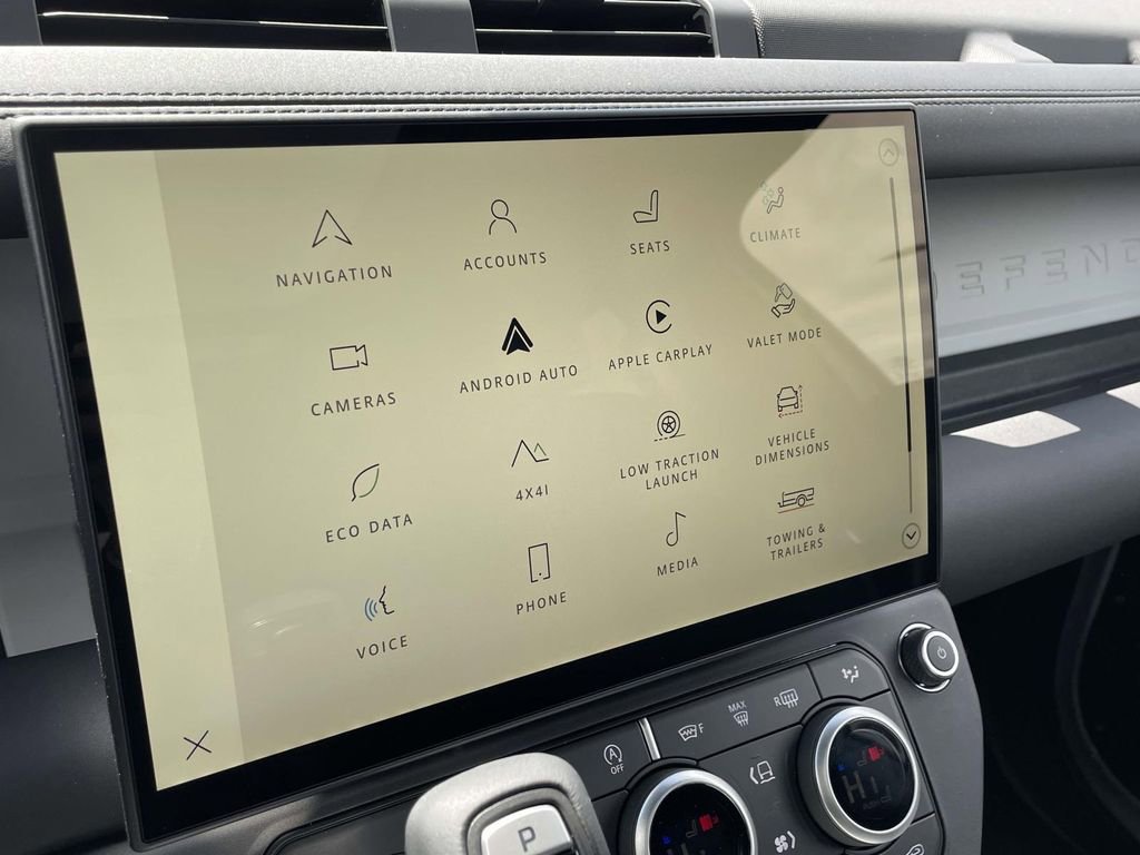 New 2026 Land Rover Defender 130 X-Dynamic SE AWD/4WD image 27