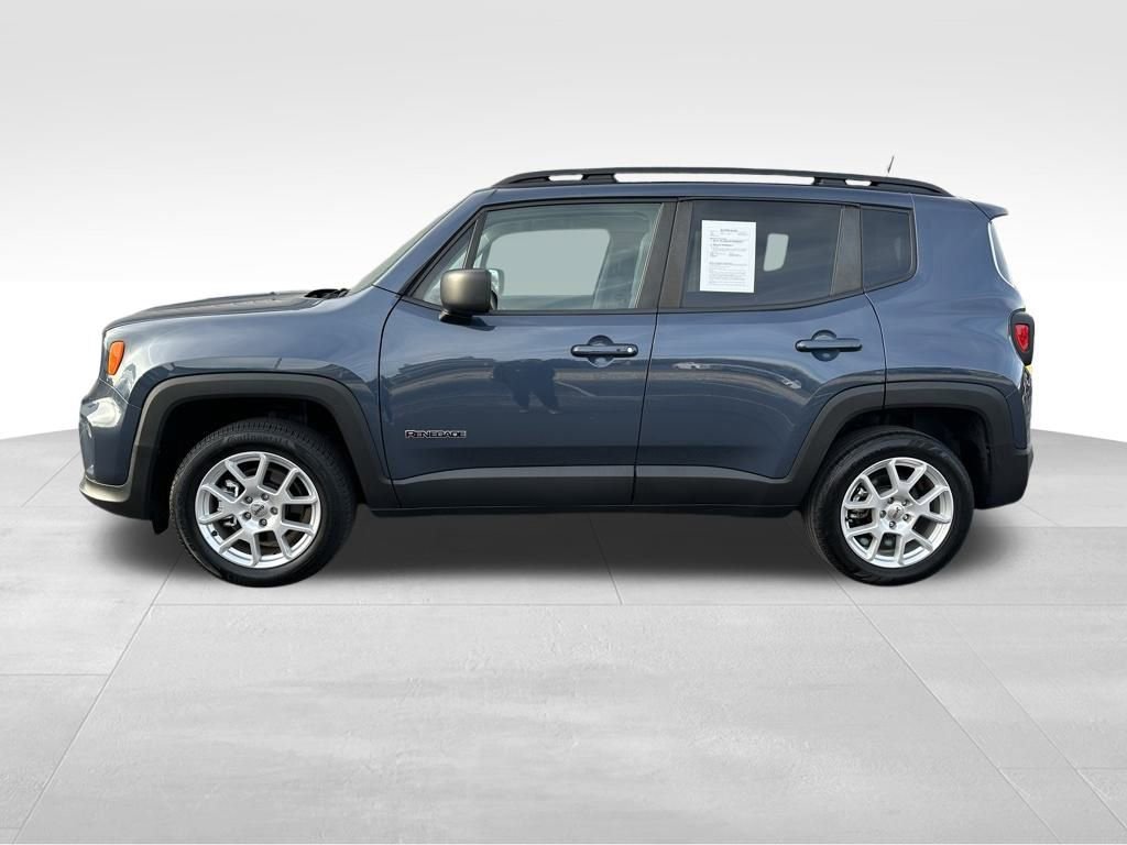 Used 2022 Jeep Renegade Latitude image 4