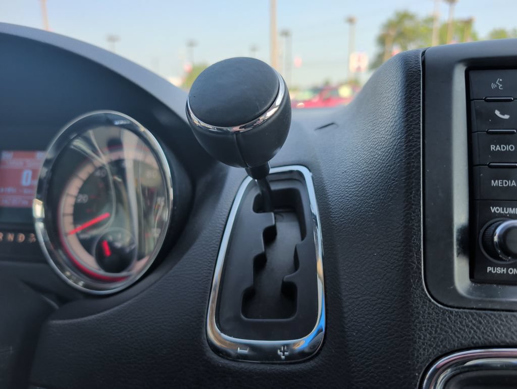 Used 2014 Dodge Grand Caravan SXT FWD image 15