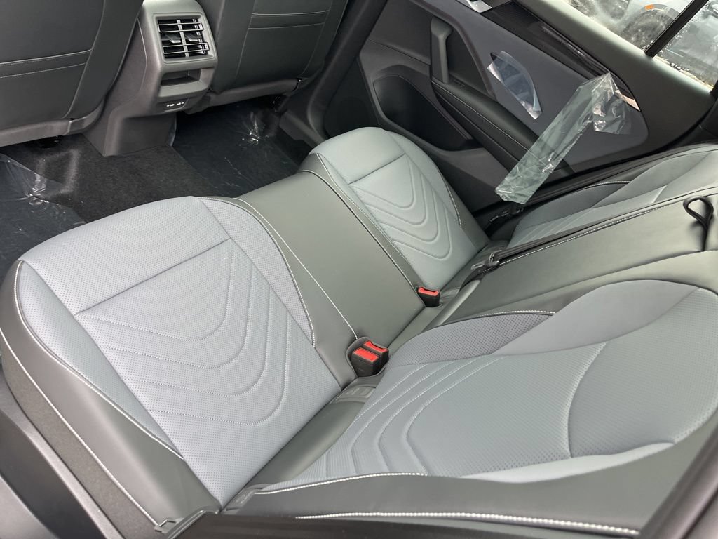 New 2026 Volkswagen Tiguan SE R-Line AWD/4WD image 14