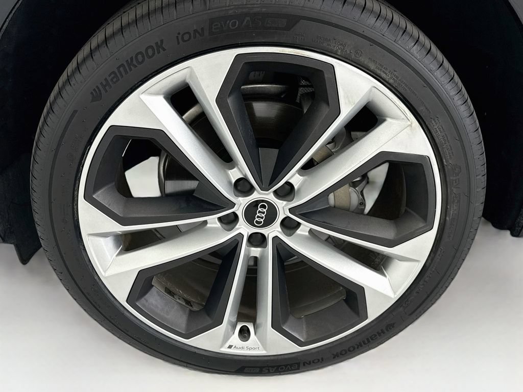 Used 2023 Audi Q5 2.0T Premium Plus w/ Premium Plus Package AWD/4WD image 28