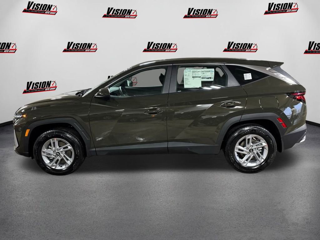New 2026 Hyundai Tucson SE image 8