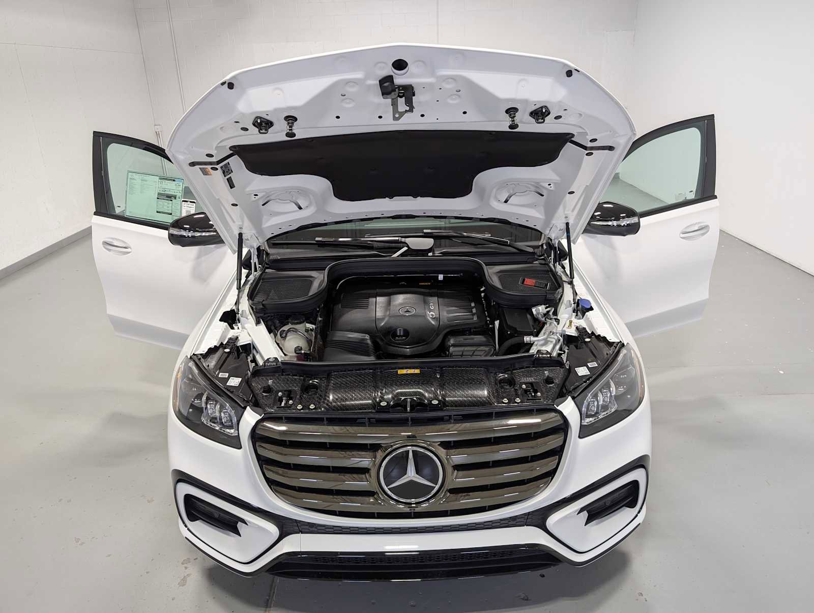 New 2026 Mercedes-Benz GLS 450 4MATIC image 12