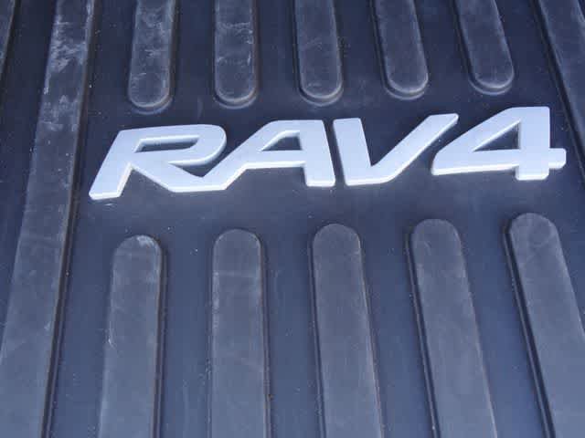 Used 2024 Toyota RAV4 XLE AWD/4WD image 15