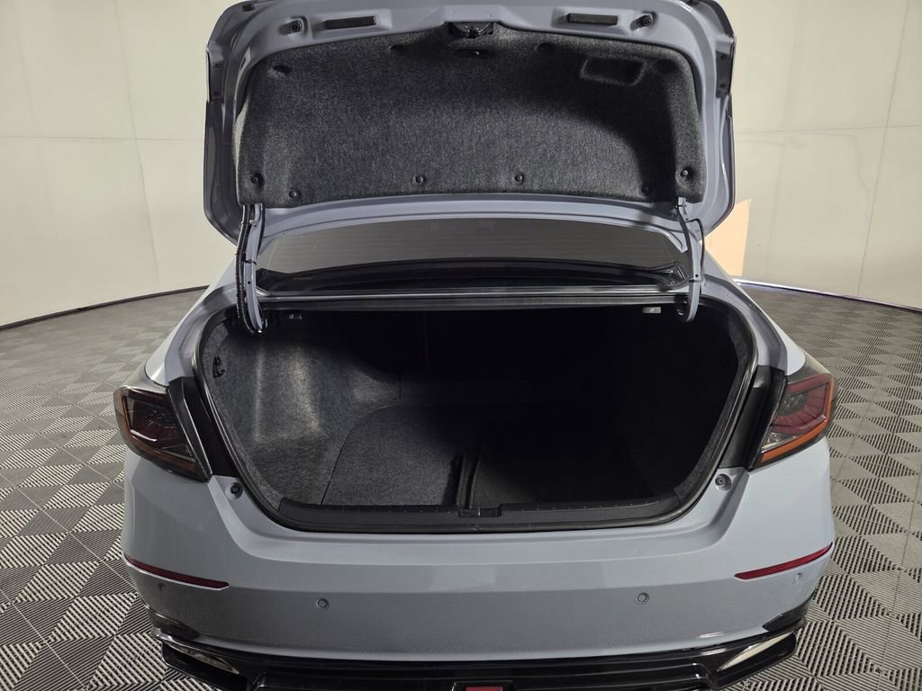 Used 2021 Honda Accord Touring image 28