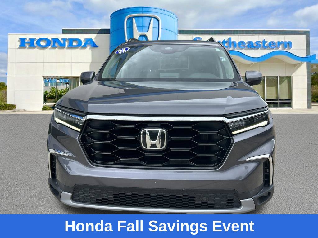 Used 2023 Honda Pilot Touring image 2